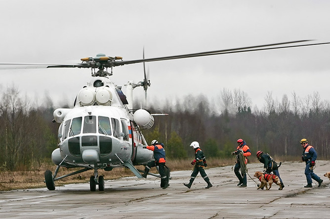 Спасатели обнаружили фрагменты разбившегося в Приангарье вертолета Ми-8