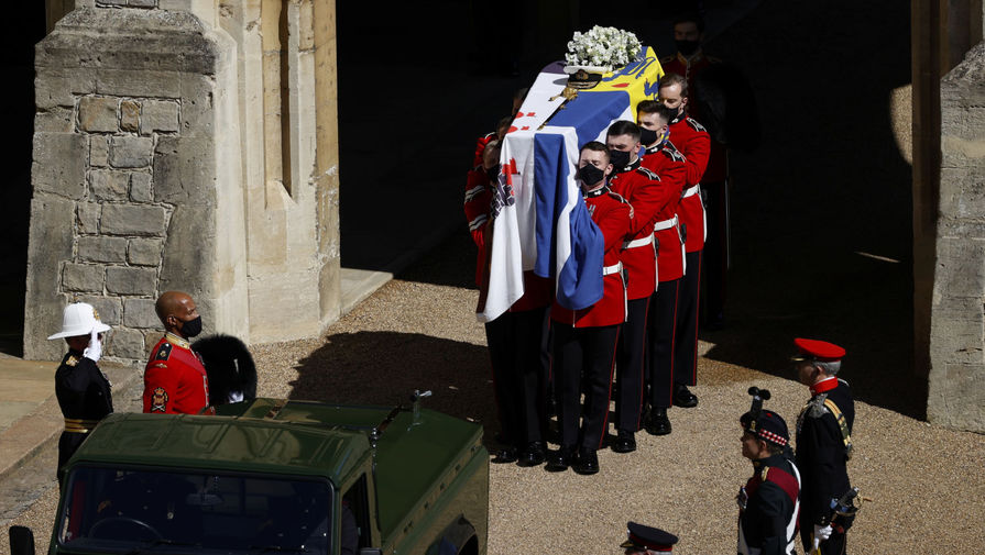 Похороны супруга королевы Великобритании Елизаветы II герцога Эдинбургского Филиппа в Виндзорском замке, 17 апреля 2021 года