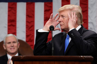 Президент США Дональд Трамп во время выступления с ежегодным посланием «О положении в стране» к обеим палатам конгресса в Вашингтоне, 30 января 2018 года