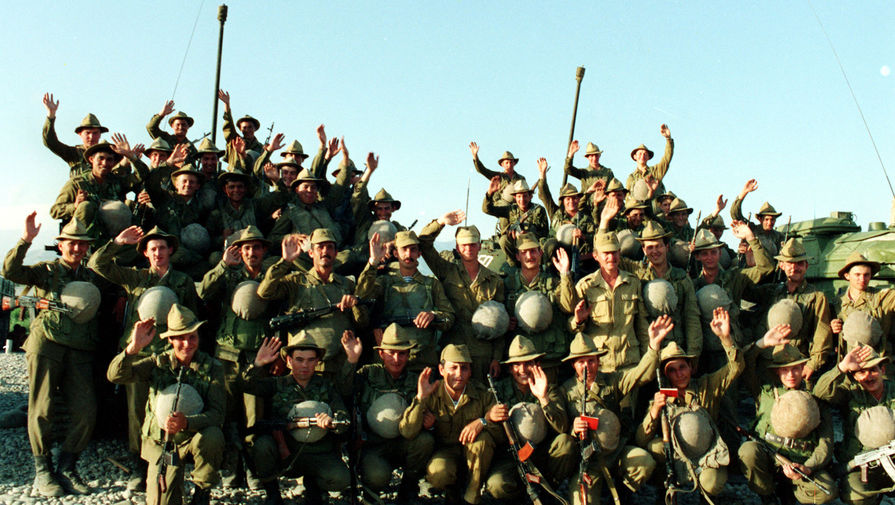 Советские войска перед&nbsp;выводом из&nbsp;Афганистана (последний снимок на&nbsp;память), 1989 год