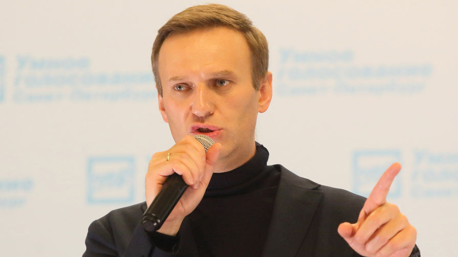 Суд решил оставить без движения иск Навального к Пескову