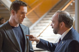 Дэмиэн Льюис и Пол Джаматти в сериале «Миллиарды»