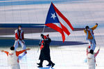 Спортсмены из Пуэрто-Рико на церемонии открытия Олимпийских игр на Национальном стадионе «Птичье гнездо» в Пекине, 4 февраля 2022 года
