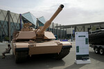 Американский танк M1A2S на 2-й Всемирной оборонной выставке World Defense Show в Эр-Рияде