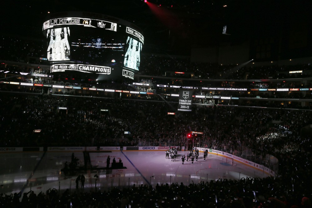 Панорама Staples Center изнутри перед матчем «Лос-Анджелес» — «Чикаго»
