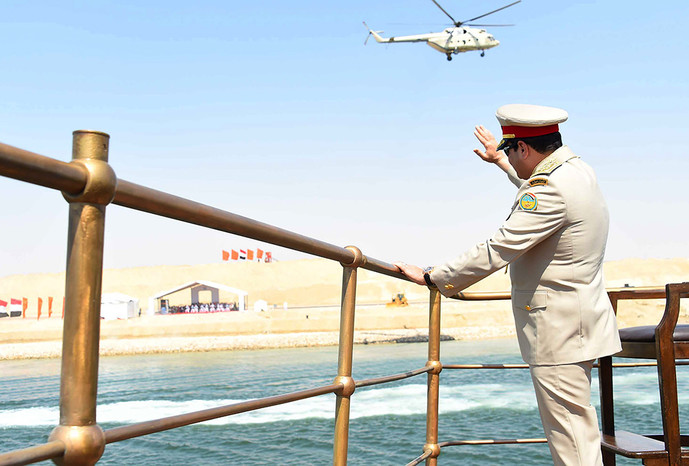 Президент Египта Абдель Фаттах ас-Сиси открывает вторую линию Суэцкого канала