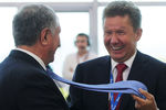 Глава «Роснефти» Игорь Сечин и глава «Газпрома» Алексей Миллер во время Восточного экономического форума во Владивостоке, сентябрь 2017 года