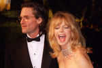 Голди Хоун с мужем Куртом Расселом на вечеринке в Голливуде, 1996 год