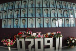Мемориальная стена в память о членах хоккейного клуба «Локомотив» 