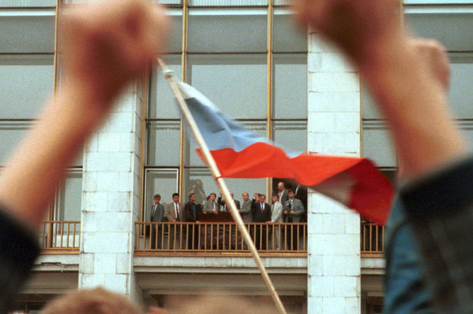 Попытка государственного переворота. Военная техника на улицах Москвы, 19 августа 1991 года