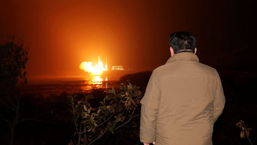КНДР провела испытания новой тактической баллистической ракеты