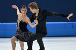 Елена Ильиных и Никита Кацалапов (Россия) выступают в произвольной программе танцев на льду, XXII зимние Олимпийские игры в Сочи