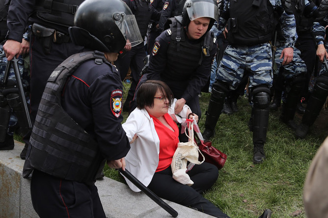 Несанкционированная акция на Тверской улице в Москве, 12 июня 2017 года