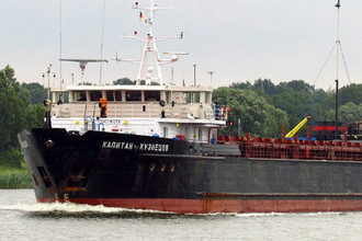 Сухогруз «Капитан Кузнецов»
