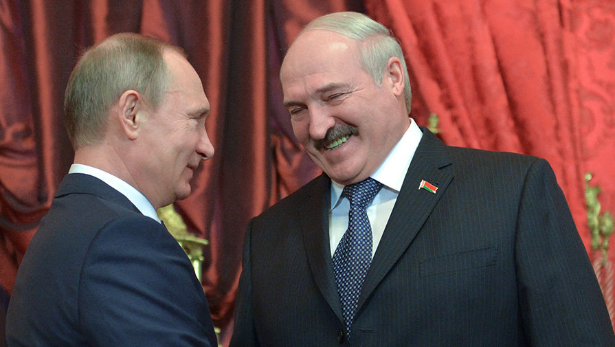 Президент России Владимир Путин (слева) и президент Белоруссии Александр Лукашенко