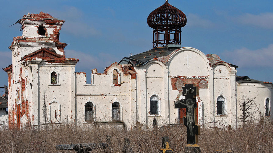 Здание Донецкого Иверского монастыря, разрушенного в&nbsp;ходе боевых действий на&nbsp;юго-востоке Украины, март 2017&nbsp;года