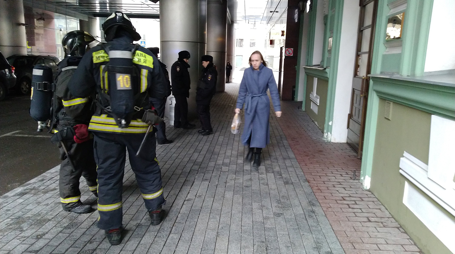Эвакуация бизнес-центра «Саммит» в Москве, 5 февраля 2019 года