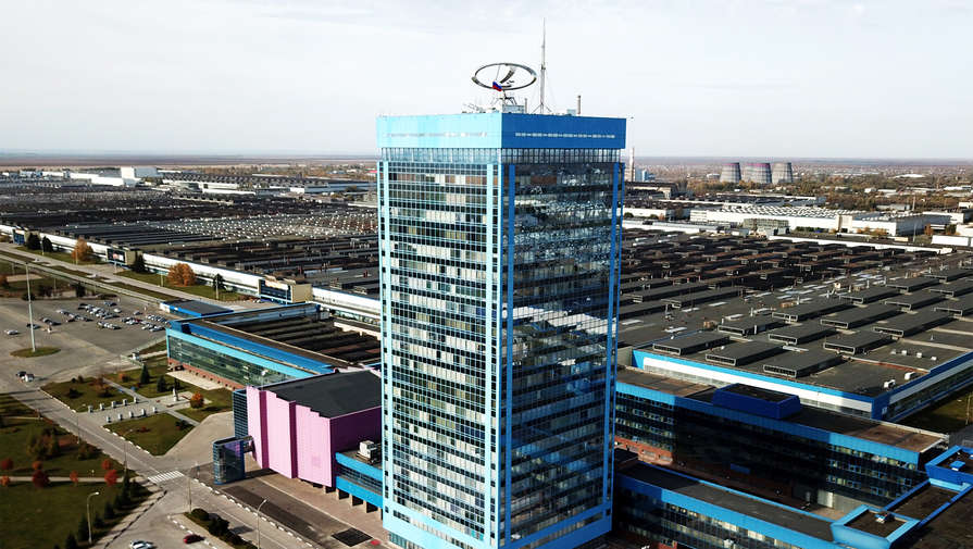 Renault продает "АвтоВАЗ". Французские менеджеры покидают завод