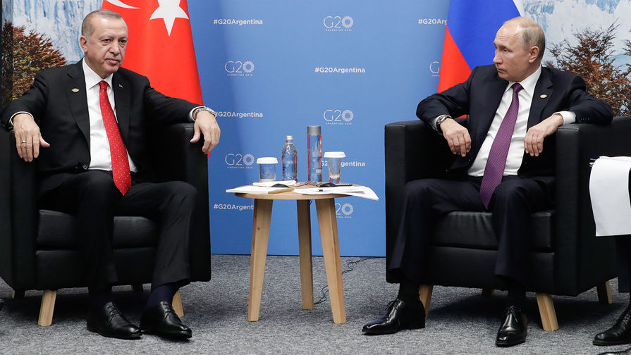 Президент Турции Реджеп Тайип Эрдоган и президент РФ Владимир Путин (слева направо) во время встречи в&nbsp;рамках 13-го саммита лидеров стран &laquo;Группы двадцати&raquo; (G20), 1 декабря 2018 года