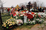 Могила певицы Юлии Началовой на Троекуровском кладбище в Москве
