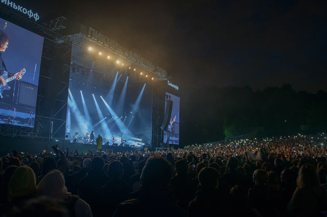 Выступление группы The Cure на фестивале «Пикник «Афиши» в Москве, 3 августа 2019 года