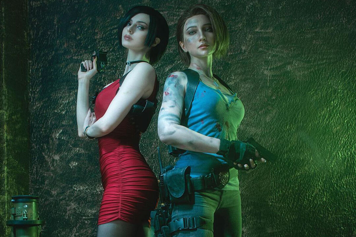 Две модели разделись до нижнего белья ради косплея секс-символов игр  Resident Evil - Газета.Ru | Новости