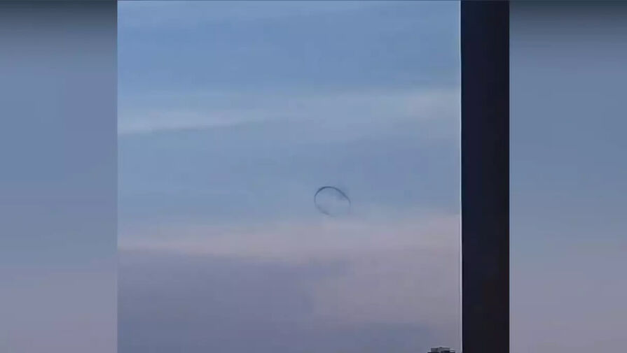В Китае местных жителей напугало черное кольцо в небе