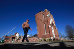1 марта. Католическая церковь в Риджуэе, Колорадо, разрушенная мощным торнадо.
