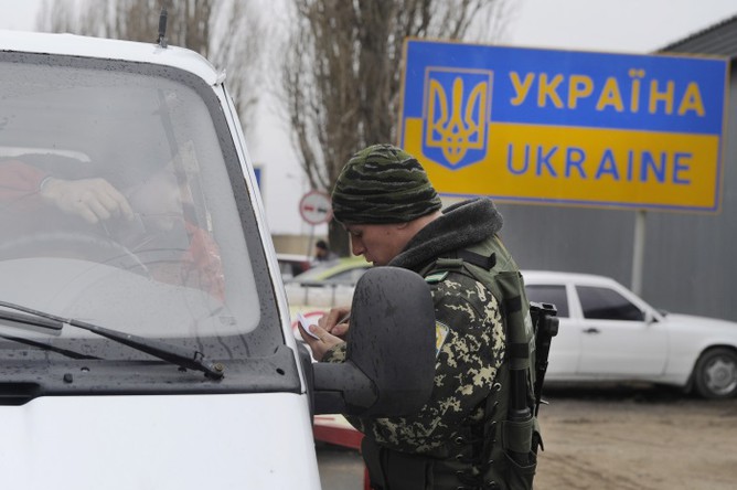 Украина выходит из СНГ и вводит визовый режим с Россией