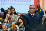 Президент ВТБ Андрей Костин во время открытия магазина