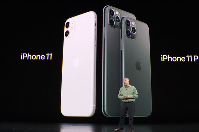 Новые iPhone 11 и iPhone 11 Pro на презентации компании Apple, 10 сентября 2019 года
