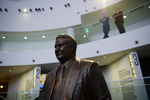 Скульптура первого президента России Бориса Ельцина в Президентском центре Бориса Ельцина в Екатеринбурге