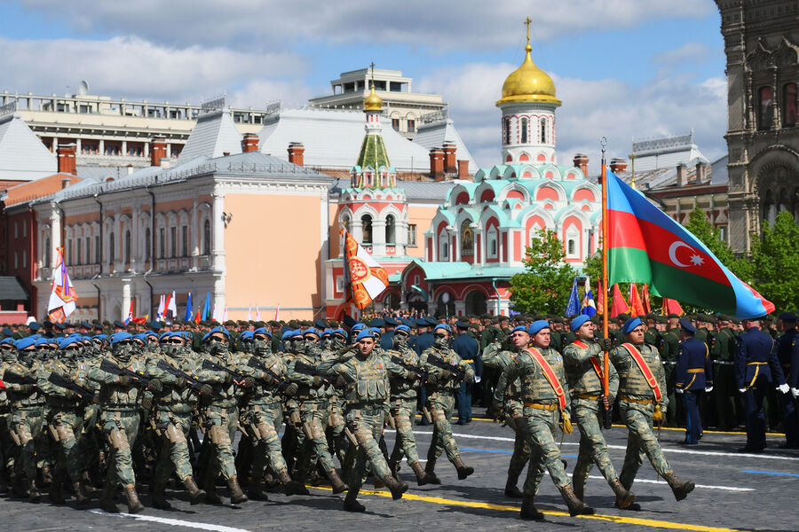 Военнослужащие Вооруженных сил Азербайджана на&nbsp;Красной площади в&nbsp;Москве на&nbsp;военном параде, посвященном 80-летию Победы в&nbsp;Великой Отечественной войне, 09&nbsp;мая 2025&nbsp;года