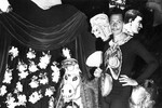 Сальвадор Дали и его жена Гала на вечеринке в Дель Монте, Калифорния, 1941 год