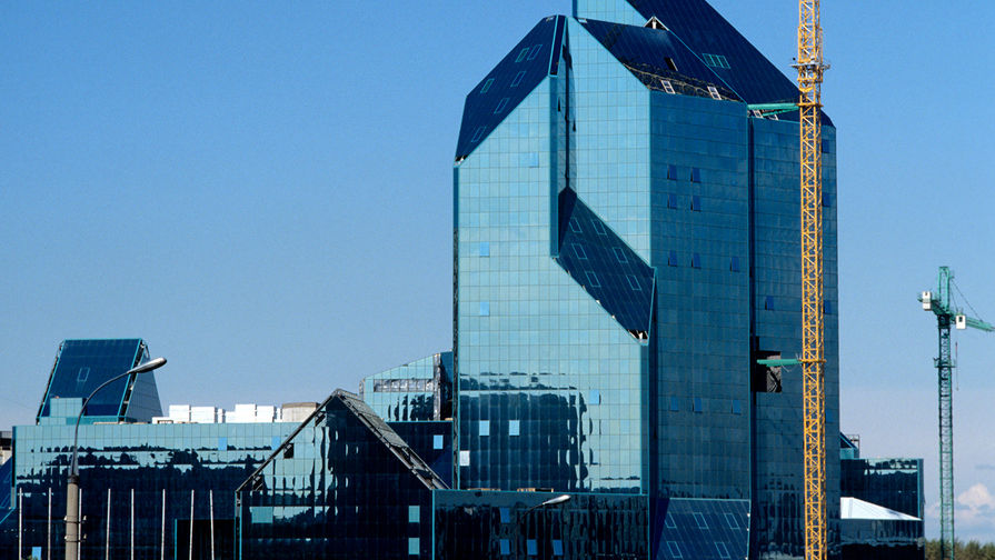 Здание делового центра «Зенит» на&nbsp;проспекте Вернадского в&nbsp;Москве, 1995 год