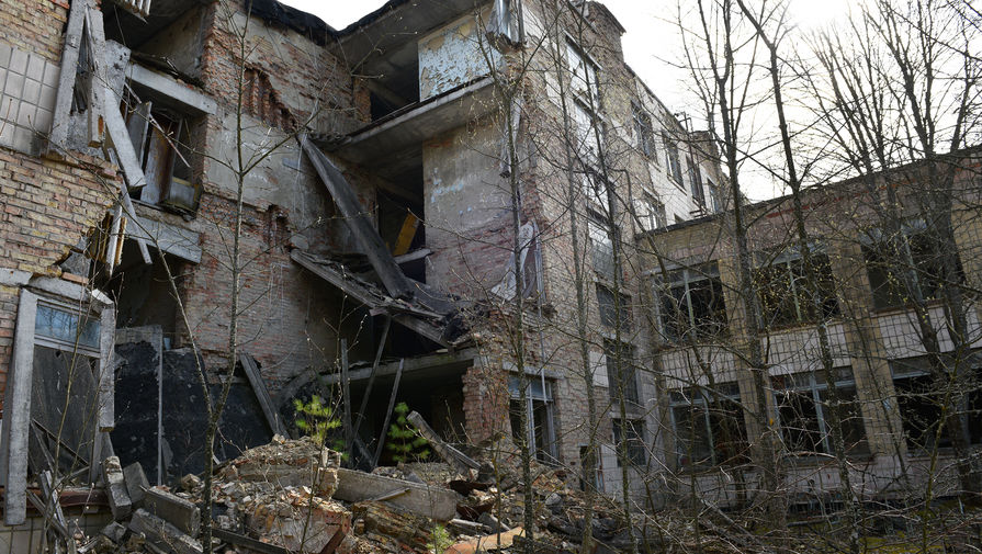 Заброшенный дом на&nbsp;территории зоны отчуждения Чернобыльской АЭС, 2017 год