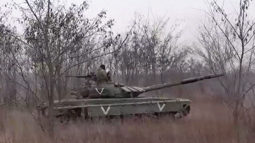 Военкор RT Газдиев опубликовал кадры уничтожения танком Т-72 опорного пункта ВСУ в упор