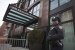 Полиция рядом с домом Лоурен Скотт на Манхэттене