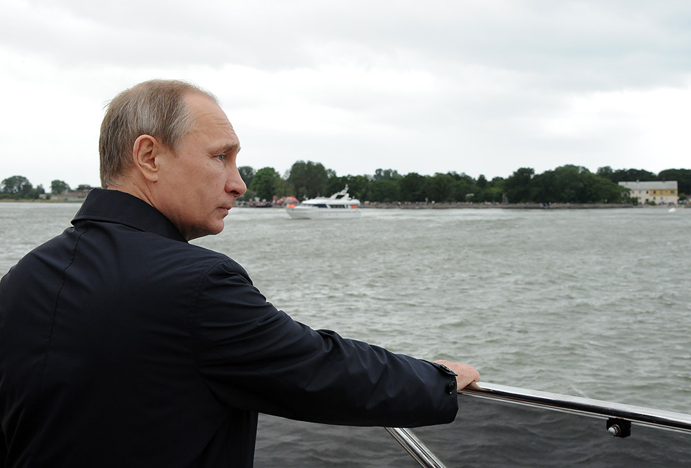 Президент России Владимир Путин на праздновании Дня Военно-морского флота России в Балтийске