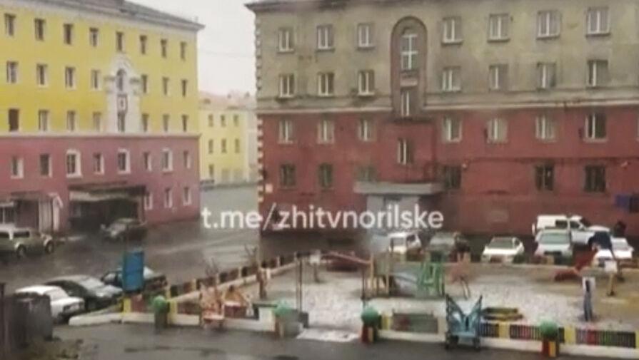 В Норильске выпал первый снег