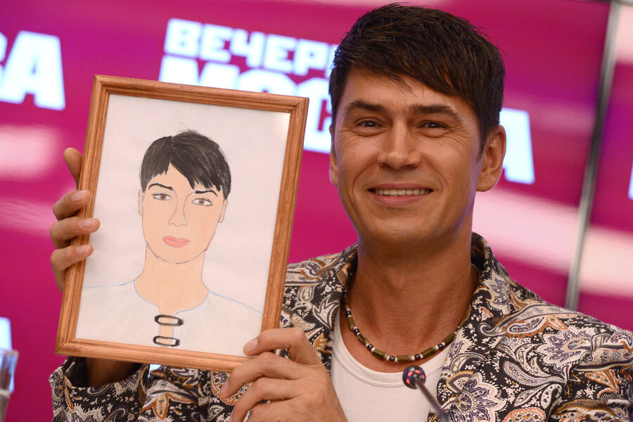 Участник группы &laquo;На-На&raquo; певец Владимир Политов во время пресс-конференции, посвященной предстоящим концертам в&nbsp;честь 25-летия коллектива, 20&nbsp;августа 2014&nbsp;года