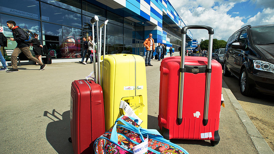 Багаж в международном аэропорту Симферополь