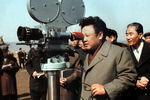 Ким Чен Ир на съемках документального фильма, 1979 год