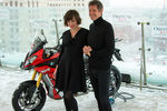 Милла Йовович и Пол Андерсон на фотосессии в Москве 
