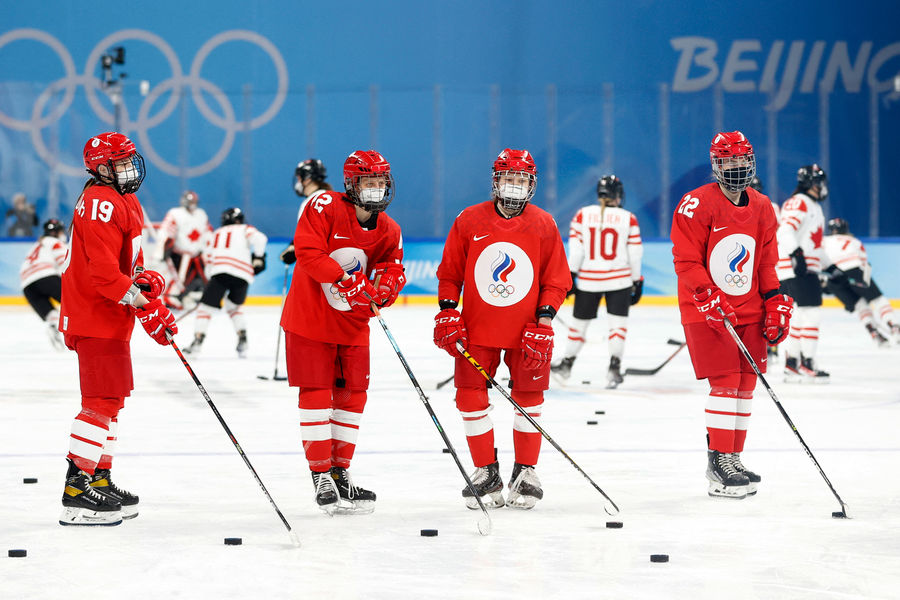 Результат хоккея женщины. Сборная Канады на Олимпиаде 2022. Хоккейная сборная России на Олимпиаде 2022. Старшинов Россия хоккей. Женская сборная России по хоккею на Олимпиаде.