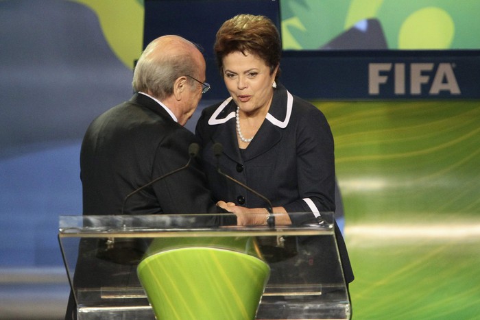 Глава ФИФА Зепп Блаттер и президент Бразилии Дилма Руссефф