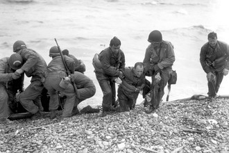 6 июня 1944 года началась высадка войск союзников на севере Франции, в Нормандии. Операция открыла Западный фронт в Европе во Второй мировой войне