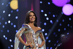 Представительница Венесуэлы Аманду Дудамель на конкурсе «Мисс Вселенная 2022»