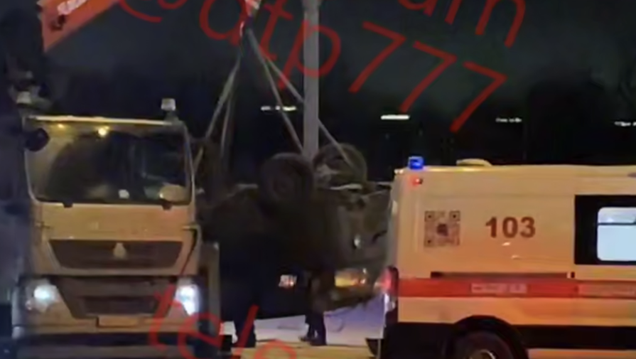 Последствия серьезного ДТП на МКАД попали на видео