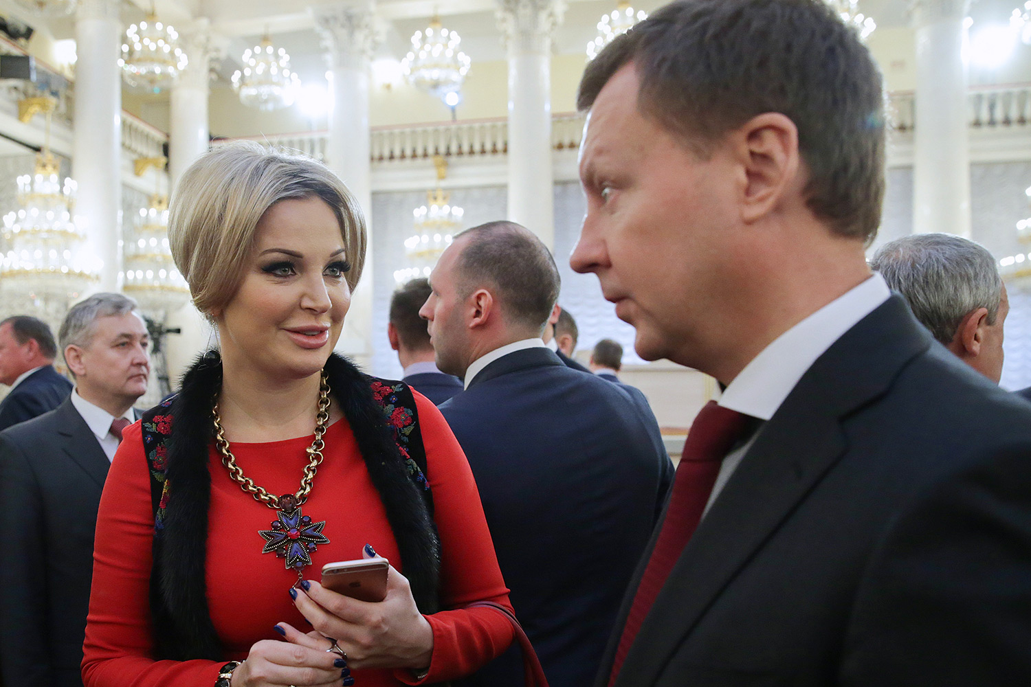 Смотреть Вороненков и Максакова видео Смотреть Вороненков и Максакова видео